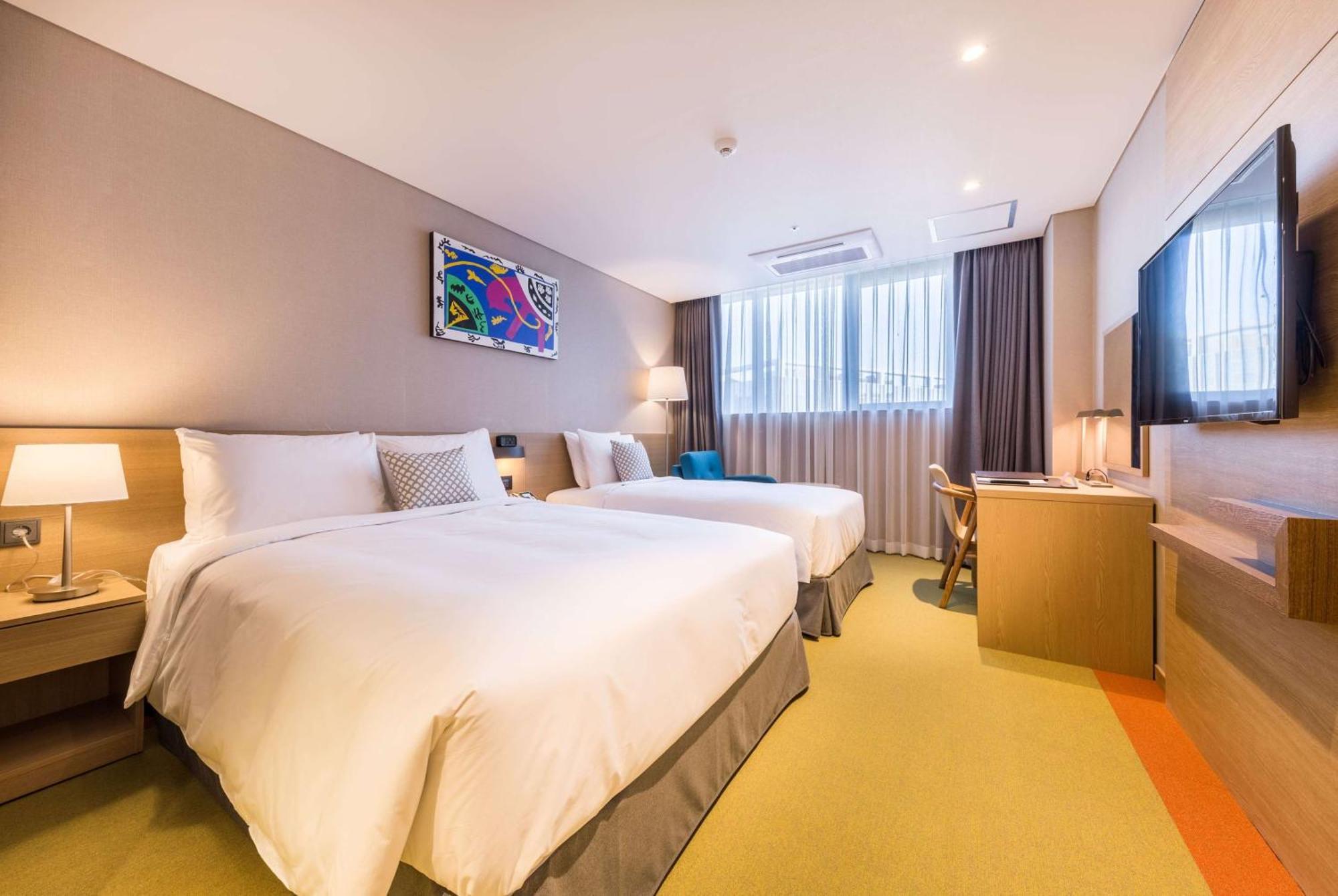 Howard Johnson By Wyndham Incheon Airport Buitenkant foto