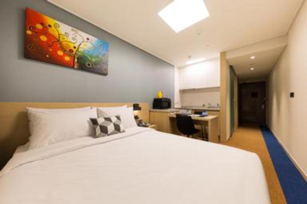 Howard Johnson By Wyndham Incheon Airport Buitenkant foto