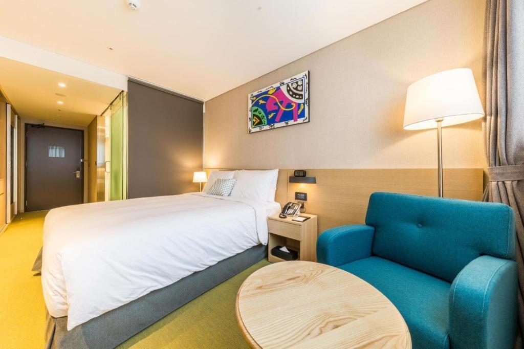 Howard Johnson By Wyndham Incheon Airport Buitenkant foto