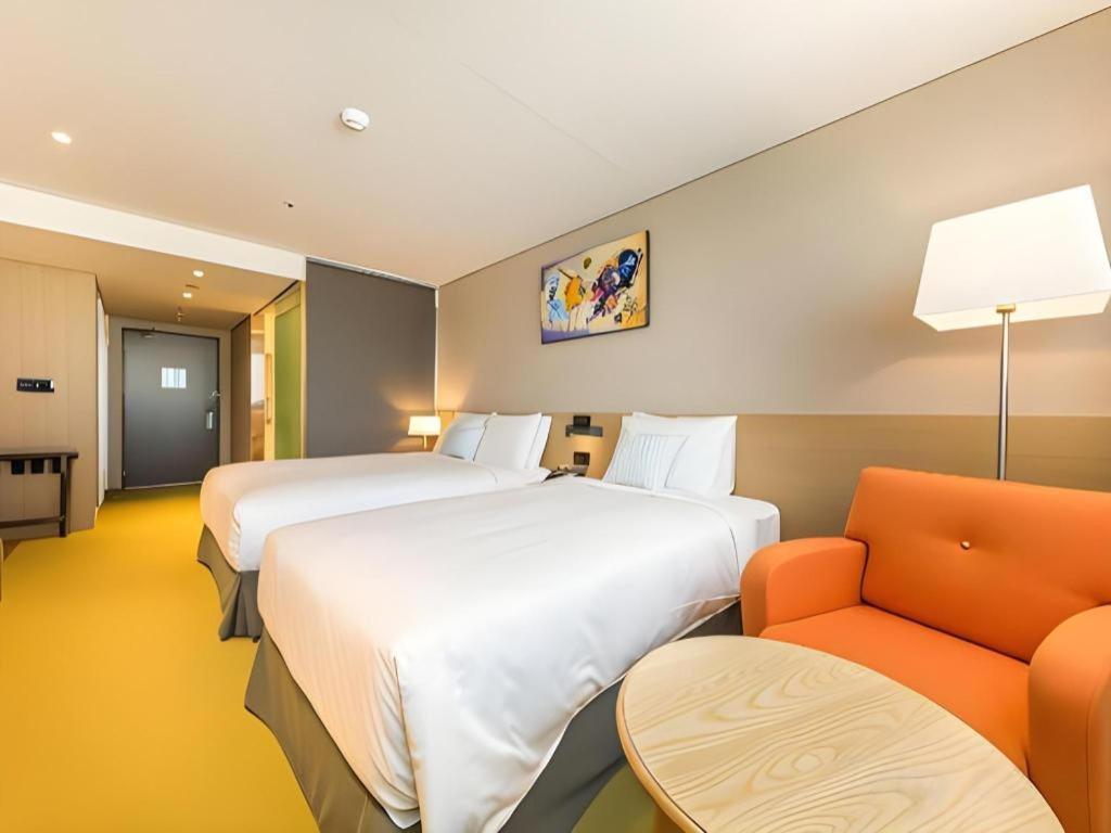 Howard Johnson By Wyndham Incheon Airport Buitenkant foto